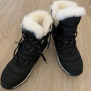 Black Sorel boots
